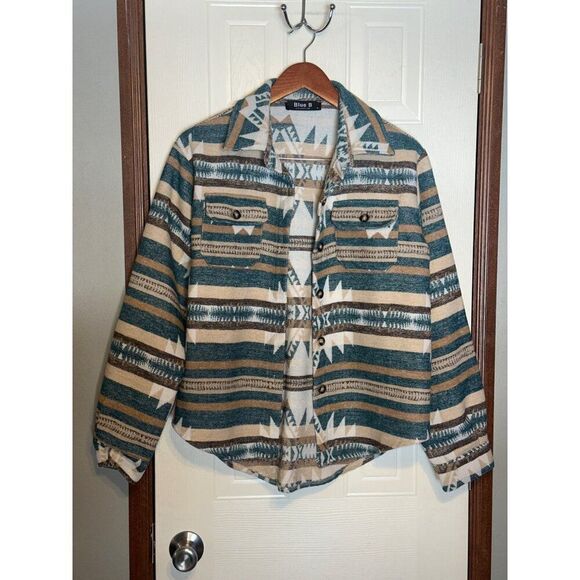 NWOT BlueโB Collection Tan, Brown & Blue Button Up Aztec Shacket Size Medium - Picture 3 of 14